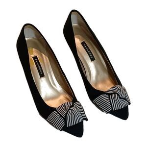 Caparros Black/white women heels With Bow Accents Size 6B